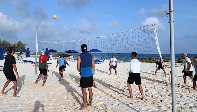 Watch: Team India reaches Barbados, enjoys beach volleyball day out Watch: Team India reaches Barbados, enjoys beach volleyball day out
