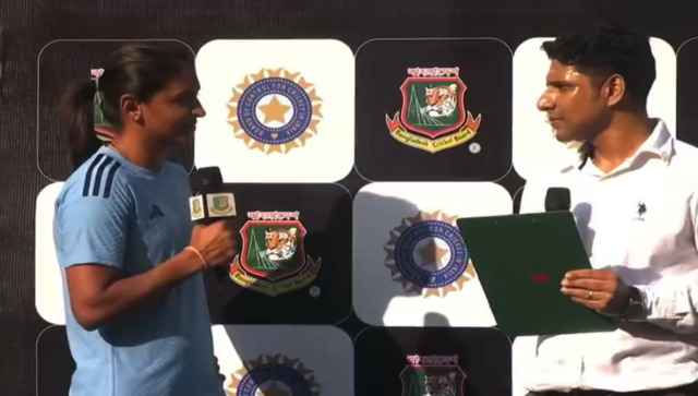 Watch: Harmanpreet Kaur's mic drop response after presenter's silly mistake Watch: Harmanpreet Kaur's mic drop response after presenter's silly mistake