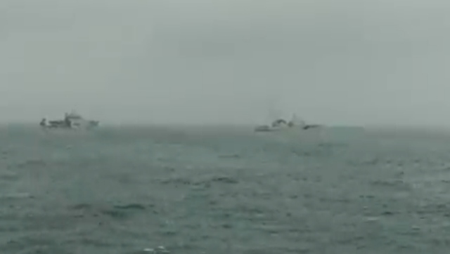 Indian Coast Guard rescues government research vessel stranded between Goa and Kawar, all 36 people on board safe Indian Coast Guard rescues government research vessel stranded between Goa and Kawar, all 36 people on board safe