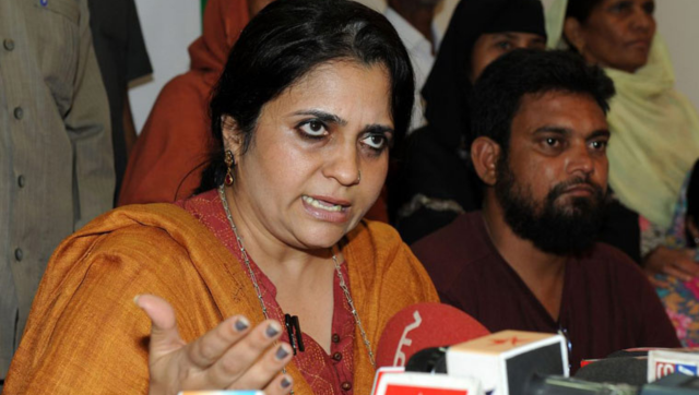 Supreme Court grants interim protection to activist Teesta Setalvad for 7 days Supreme Court grants interim protection to activist Teesta Setalvad for 7 days