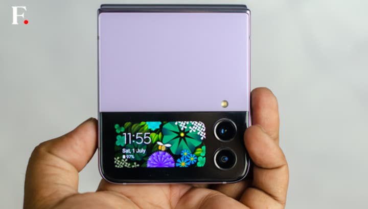 Samsung's Galaxy Flip 4 was a cracker of a foldable smartphone that still holds its value pretty well
