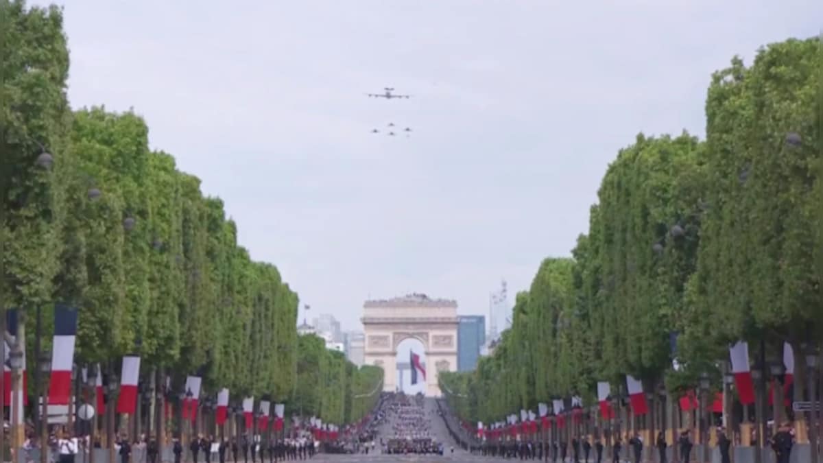 WATCH: Indian Air Force's Rafales participate in the flypast at Bastille Day parade