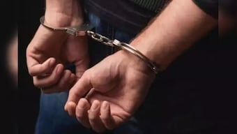 Delhi: Husband forces wife to dress like pornstar, arrested