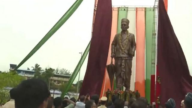 WATCH: Civil Aviation Minister Scindia inaugurates statue of VD Savarkar in Port Blair WATCH: Civil Aviation Minister Scindia inaugurates statue of VD Savarkar in Port Blair