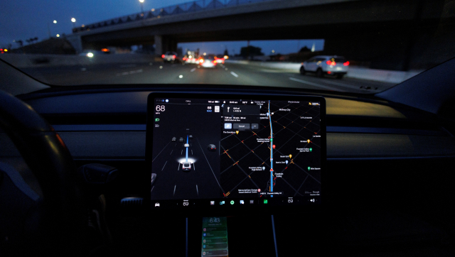 Tesla autopilot faces intense scrutiny following California crash that killed two Tesla autopilot faces intense scrutiny following California crash that killed two