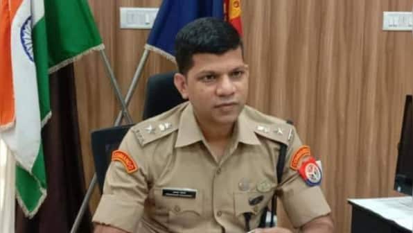 21 transfers in 13 years: UP cop's 'controversial' transfer moments after lathi charge against Kanwariyas