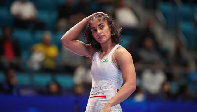 Wrestler Vinesh Phogat withdraws from Asian Games due to knee injury, will undergo surgery Wrestler Vinesh Phogat withdraws from Asian Games due to knee injury, will undergo surgery