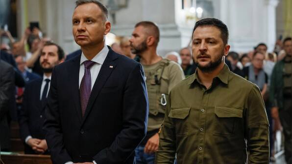 Zelenskiy and Poland's Duda pay tribute to victims of WW2 massacre