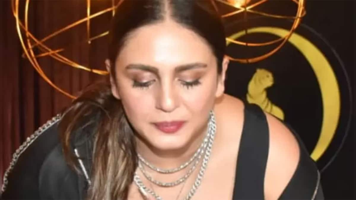 Huma Qureshi's birthday celebration was all about 'laughter dancing and great food'