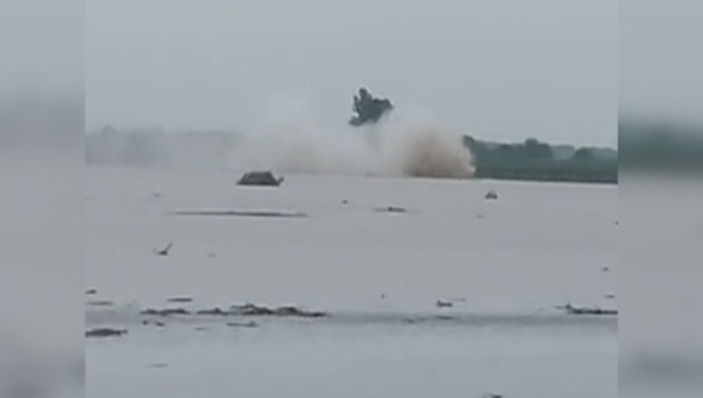 WATCH: Indian oil's gas pipeline explodes in river Yamuna in Uttar Pradesh, video goes viral WATCH: Indian oil's gas pipeline explodes in river Yamuna in Uttar Pradesh, video goes viral