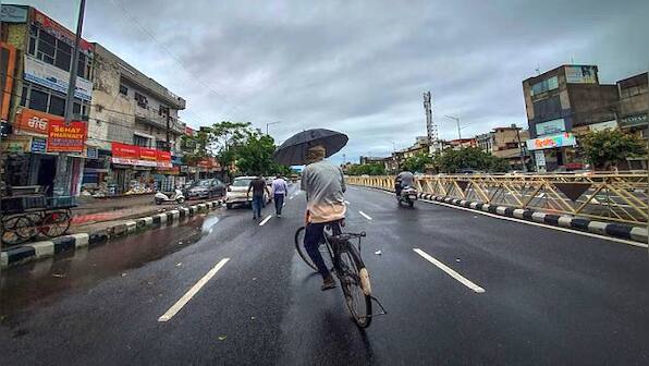 Weather report: Rains in western Himalayas, plains of north India won't let flood-hit areas recover