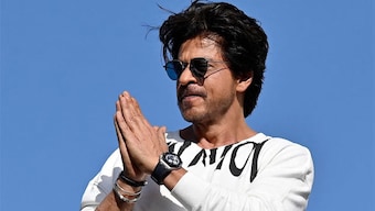 Shah Rukh Khan hurts his nose while shooting in Los Angeles, rushed to the hospital