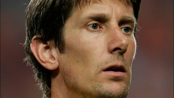 Edwin van der Sar 'out of life-threatening danger': Ajax
