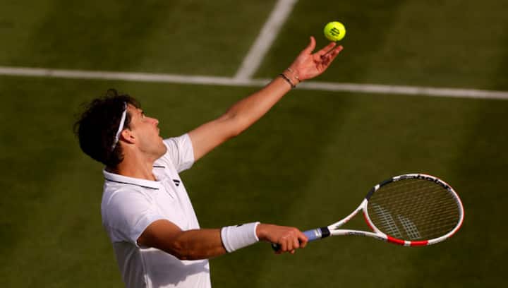 Dominic Thiem closes in on first title clash in three years after injury