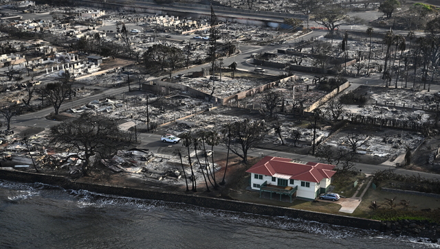 Hawaii Wildfires: When everything turned to ashes, THIS red-roofed house survived Hawaii Wildfires: When everything turned to ashes, THIS red-roofed house survived