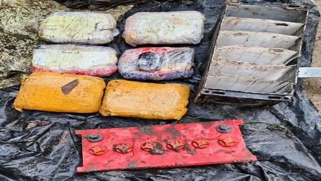 BSF recovers seven packets of suspected narcotics concealed in 12-volt battery in Punjab's Gurdaspur BSF recovers seven packets of suspected narcotics concealed in 12-volt battery in Punjab's Gurdaspur