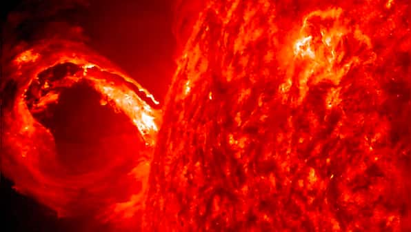 Blackout: Multiple X-class solar flares hit the US, knocking out radio signals across the country