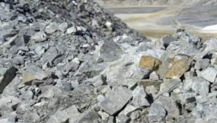 Parliament passes law to auction and mining of lithium reserves & other minerals