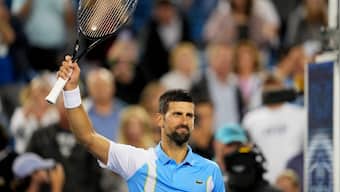 Novak Djokovic dominates Gael Monfils in Cincinnati, Elena Rybakina retires