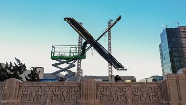 Foiled: Elon Musk forced to take down new ‘extravagant’ signage from platform’s HQ