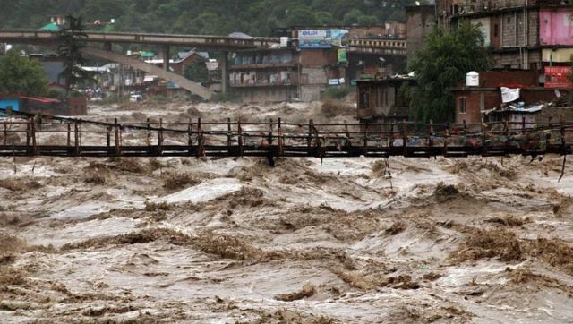 Himachal Pradesh rains claim 29 lives, 15 people trapped under debris of Shimla's Shiv temple Himachal Pradesh rains claim 29 lives, 15 people trapped under debris of Shimla's Shiv temple