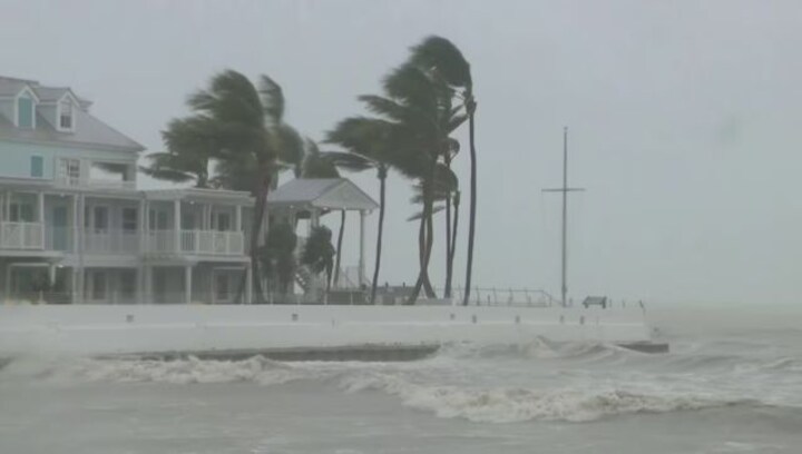 Airlines cancel over 1,000 flights across US as Hurricane Idalia makes Florida landfall
