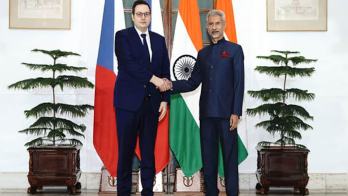 EAM Jaishankar discusses important global issues, bilateral ties with Czech Foreign Minister Jan Lipavsky