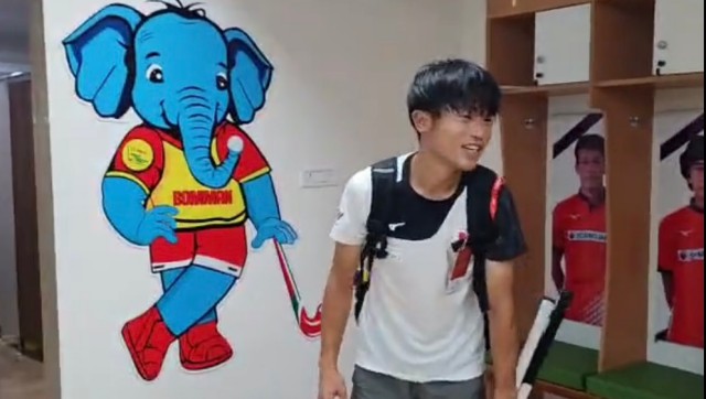 Japanese hockey team cleans up dressing room at Asian Champions Trophy Japanese hockey team cleans up dressing room at Asian Champions Trophy