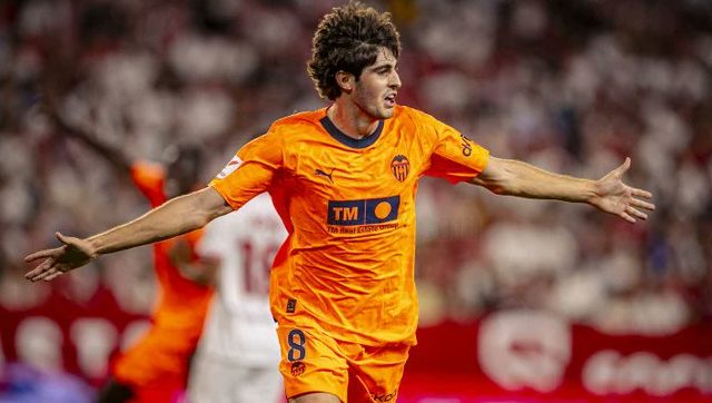 LaLiga: Valencia defeat Europa League winners Sevilla in opener LaLiga: Valencia defeat Europa League winners Sevilla in opener