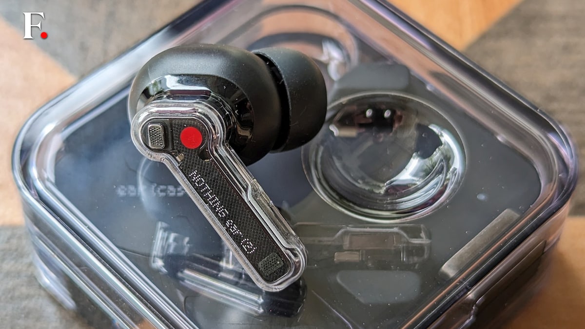 Nothing Ear (2) Black Long-term Review: Not perfect, yet among the best TWS  earphones under Rs 10,000 – Firstpost