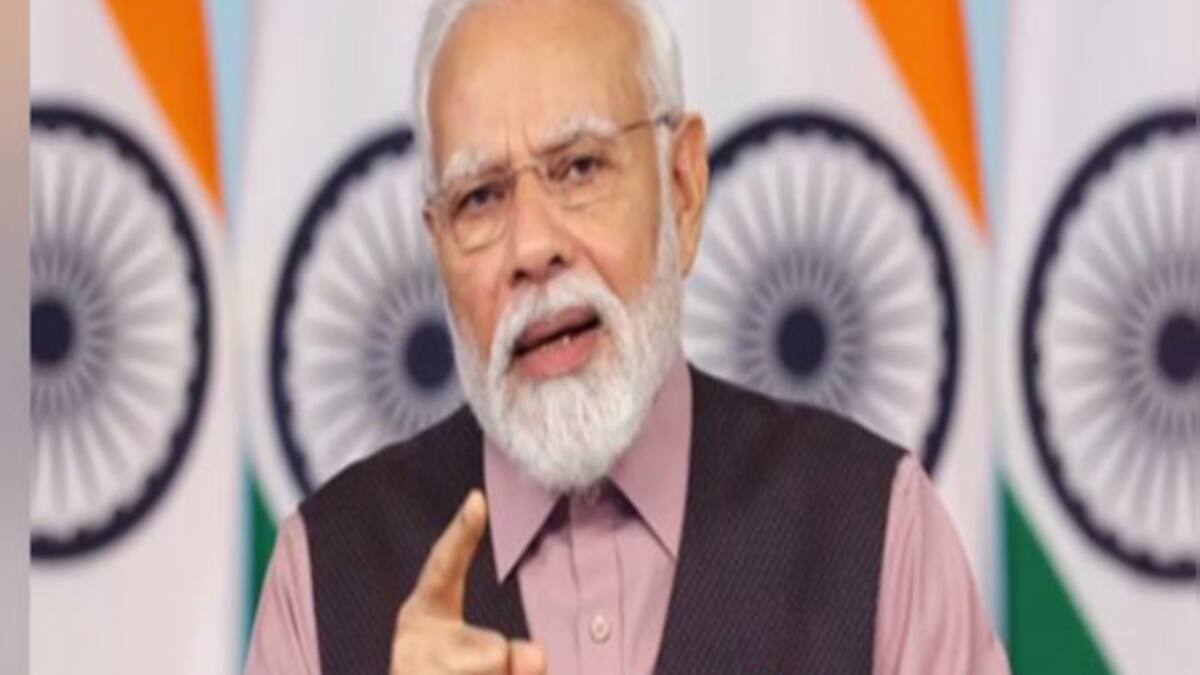 PM Modi congratulates Jan Dhan Yojana beneficiaries on completion of 9 ...