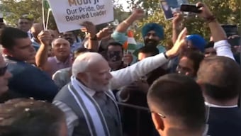 WATCH: Indian diaspora warmly greets PM Modi on his arrival in Greece