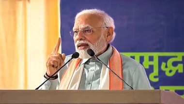 What is the Lokmanya Tilak award conferred upon PM Narendra Modi in Pune?