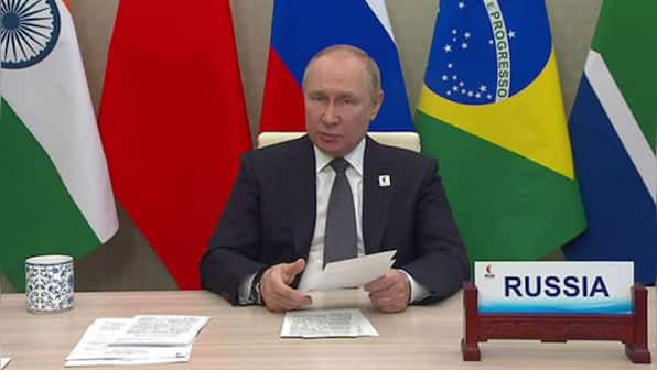 "International economy is seriously affected by illegitimate sanctions": Putin at BRICS Business Forum