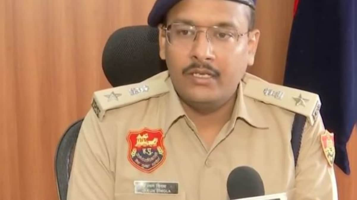 Haryana clashes: Nuh SP Varun Singla transferred to Bhiwani, IPS Narendra Bijarniya to replace him