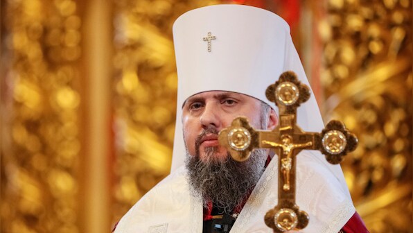 In God's Hands: Ukrainian priest invokes the divine to end war with Russia