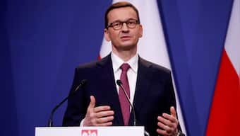 Polish PM asks people if they want an influx of migrants in their country, announces referendum