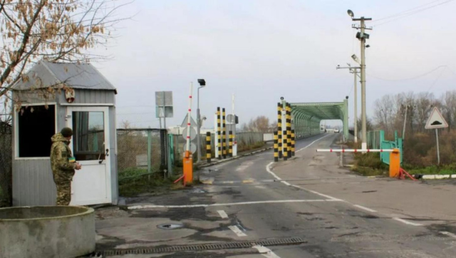 Poland arrests two Russians on charges of espionage, peddling Wagner group propaganda Poland arrests two Russians on charges of espionage, peddling Wagner group propaganda