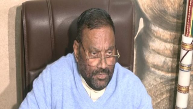 Watch: Man dressed up as advocate hurls shoe at SP leader Swami Prasad Maurya in Lucknow, gets roughed up Watch: Man dressed up as advocate hurls shoe at SP leader Swami Prasad Maurya in Lucknow, gets roughed up