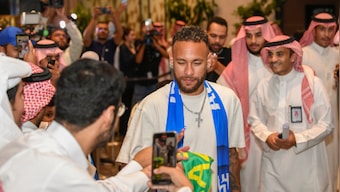 Neymar arrives in Saudi Arabia for unveiling ceremony