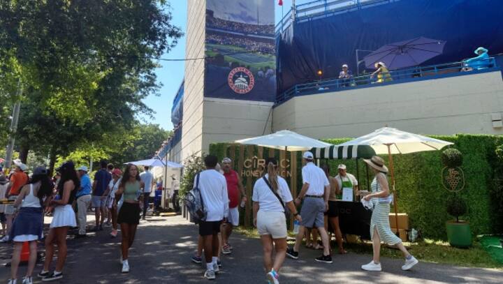 Washington tennis tournament offers equal status for men, women but unequal prize money
