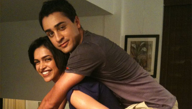 Throwback Thursday: Deepika Padukone is all heart after Imran Khan shares adorable BTS photos from film Break Ke Baad Throwback Thursday: Deepika Padukone is all heart after Imran Khan shares adorable BTS photos from film Break Ke Baad