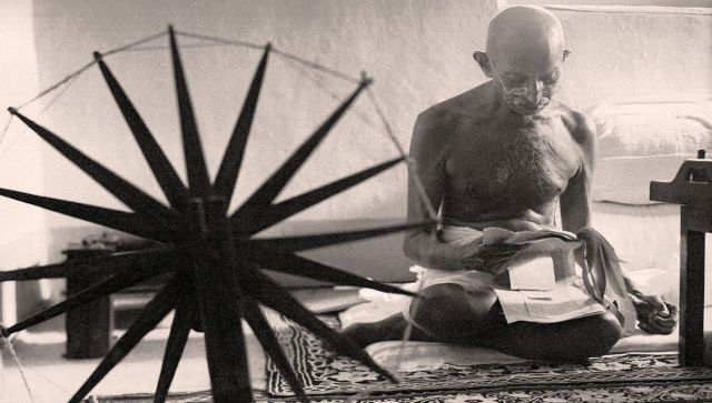 How Mahatma Gandhi used khadi to fight the British How Mahatma Gandhi used khadi to fight the British