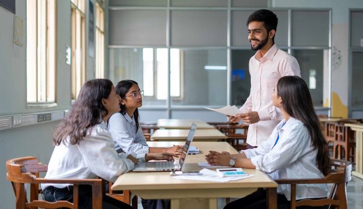 Parul University's UGC Approved Online MBA Program: Application Deadline Nearing