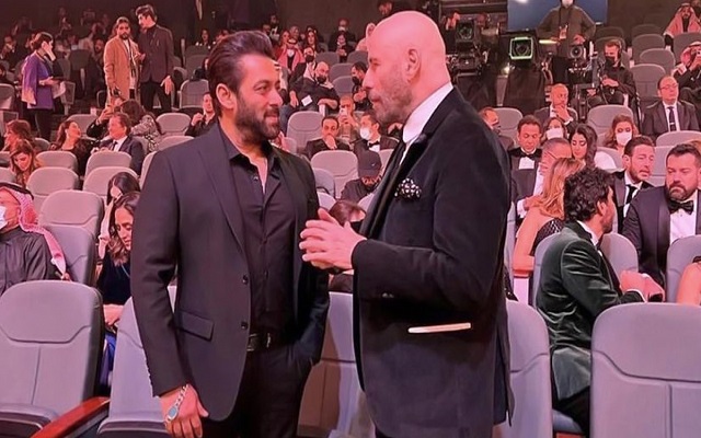 When Salman Khan met Hollywood's John Travolta and introduced himself, ‘I work in Indian film industry’ When Salman Khan met Hollywood's John Travolta and introduced himself, ‘I work in Indian film industry’