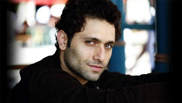 Shiney Ahuja Rape Case: Bombay High Court grants permission to renew actor's passport for 10 years Shiney Ahuja Rape Case: Bombay High Court grants permission to renew actor's passport for 10 years
