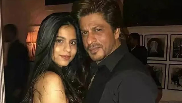 Shah Rukh Khan indulges in'purr-fect' conversation with daughter Suhana Khan, calls her 'comfortable and pretty' Shah Rukh Khan indulges in'purr-fect' conversation with daughter Suhana Khan, calls her 'comfortable and pretty'