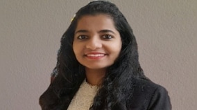 Who is Sarah Sunny, the hearing-impaired lawyer arguing in SC in sign language?
