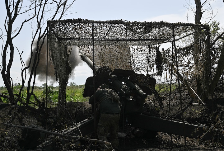 Ukraine claims gains on southern front and near Bakhmut