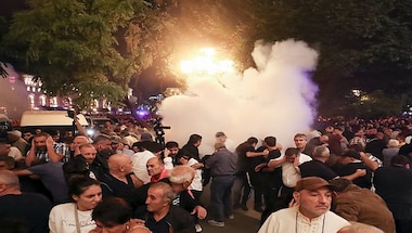 What's the Nagorno-Karabakh region? Why are Azerbaijan and Armenia fighting over it?